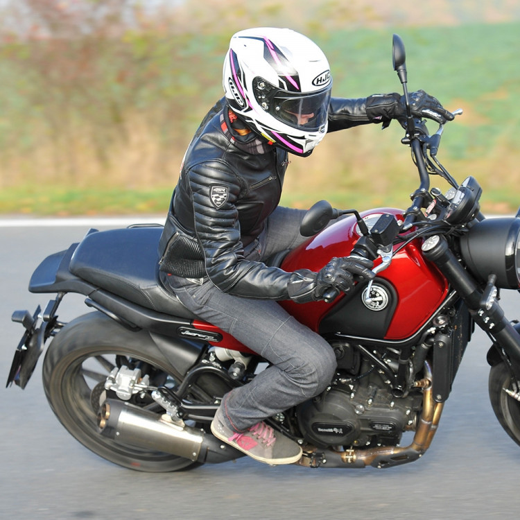 4SR dámské kevlarové jeans Cool Lady Black - test redakce časopisu MotorBike