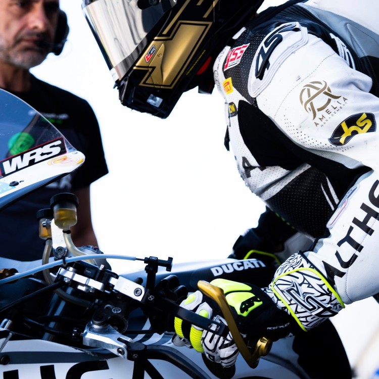 WorldSSP rider Leonardo Taccini & RR Aramid Core White