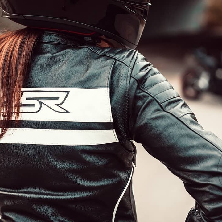 Roadster Lady Pearl White - instagram.com/kejml29