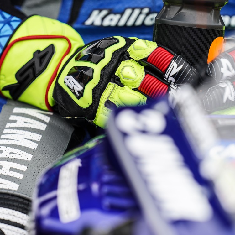 4SR závodní rukavice Stingray Race Spec Yellow - Hannes Soomer WorldSSP 2021