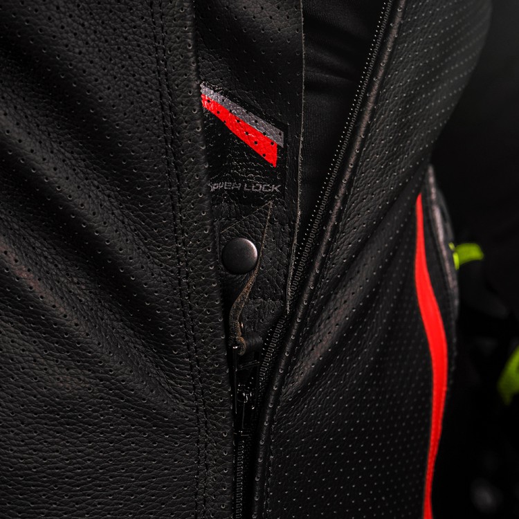 4SR Racing Camo AR kombinéza na motorku - patent na vnitřní straně légy