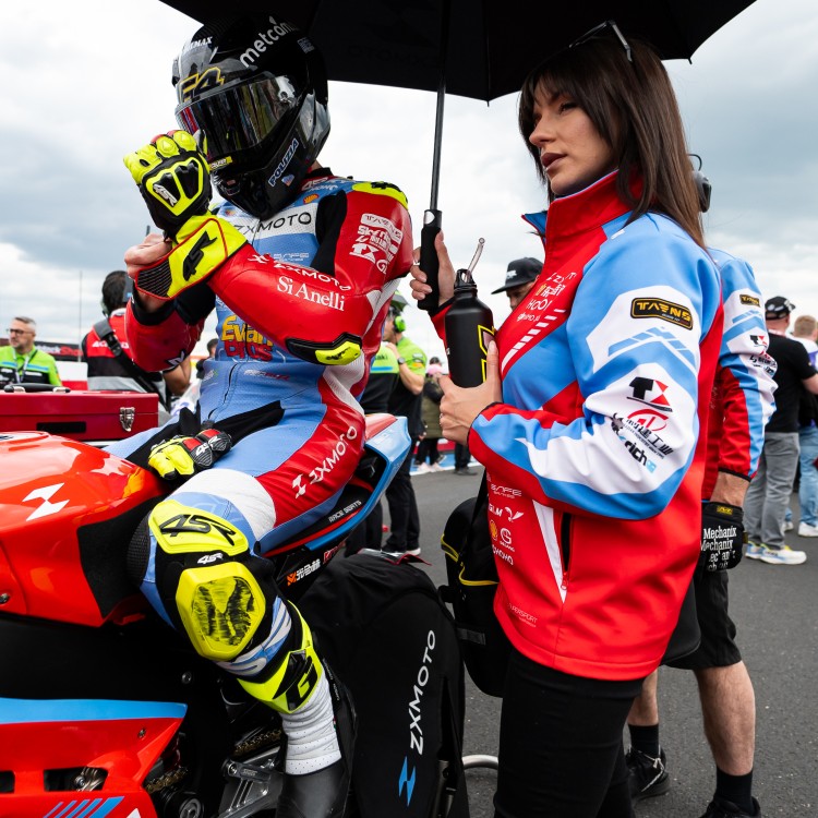 WorldSSP rider Federico Caricasulo & Stingray Race Spec Yellow