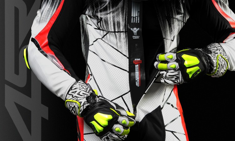 Nejlepší ultralehká kombinéza 4SR