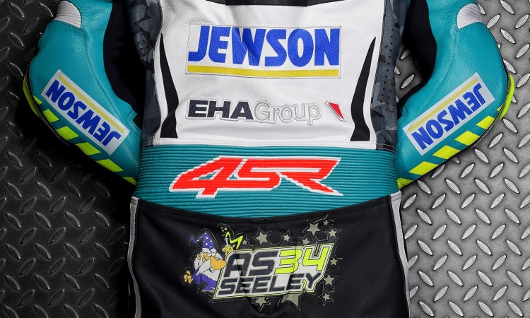 Kvalitní motocyklové oblečení 4SR - kombinéza pro Alastaira Seeleyho