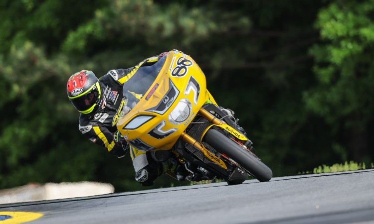 MotoAmerica 4SR rider Max Flinders #88