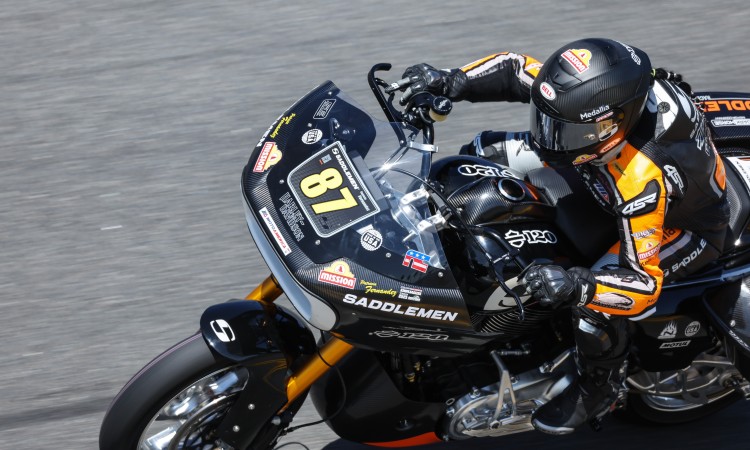 MotoAmerica 4SR rider Patricia Fernandez-West #87 3