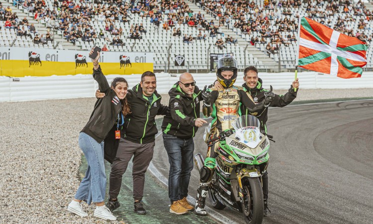 Iñigo Iglesias #58 – 2023 IDM Supersport 300 Champion 18